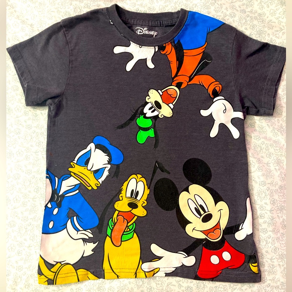 Disney Kids Graphic T-Shirt - Black wash with Multicolor Characters Size:8